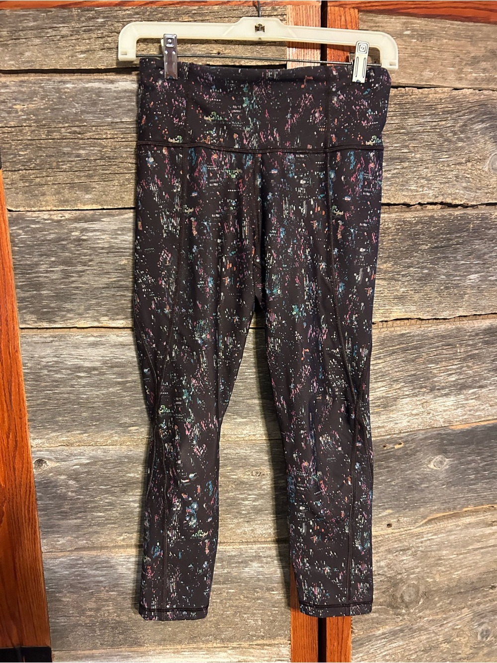 Athleta Lightning City Lights Capri Tight Size XS